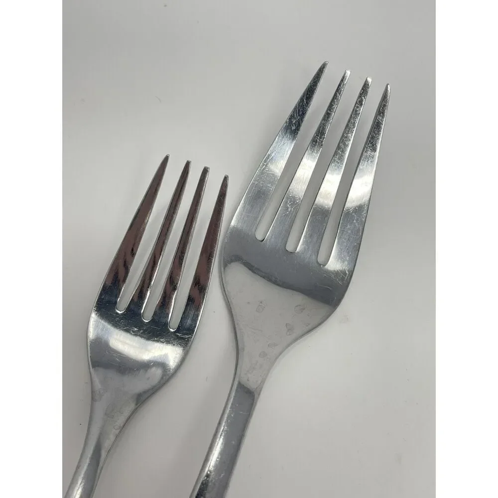 Oneida Grayson Glossy Stainless Serving Fork 9” And Salad Fork 7”